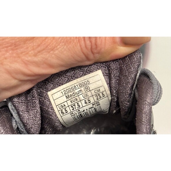 Brooks Women’s Size 6.5B - Picture 9 of 9